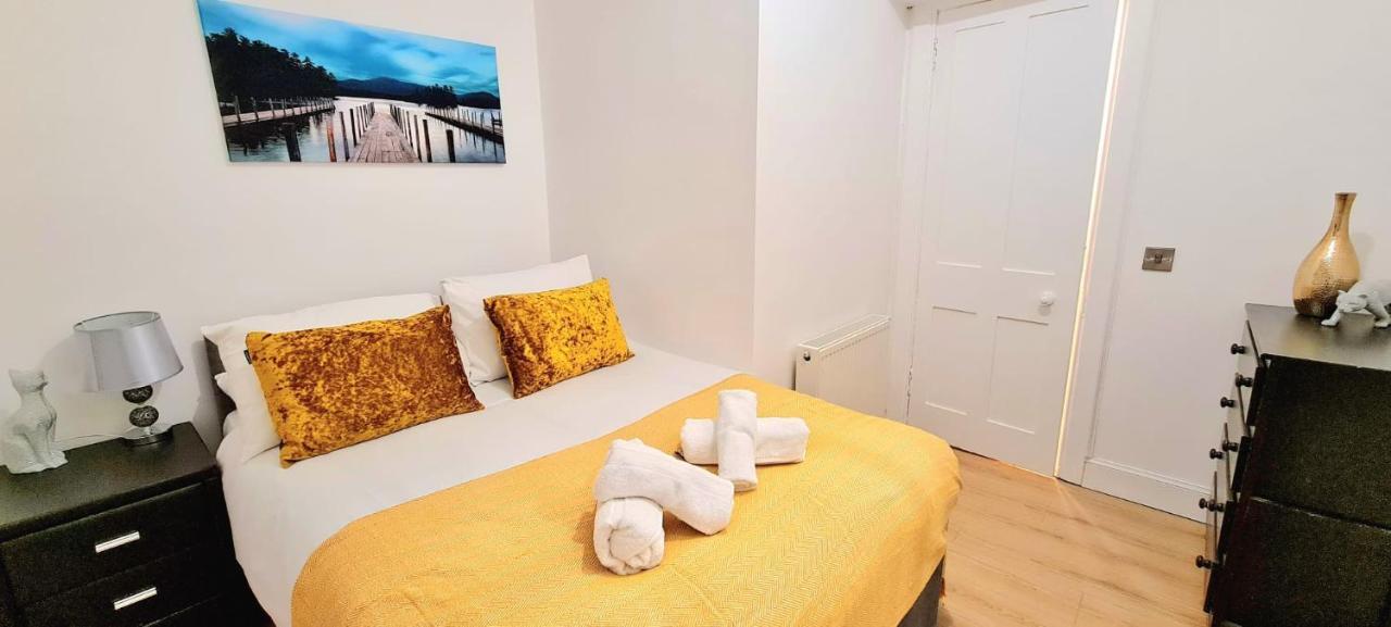 Stunning Modern 3 Bedroom Apartment Эдинбург Экстерьер фото