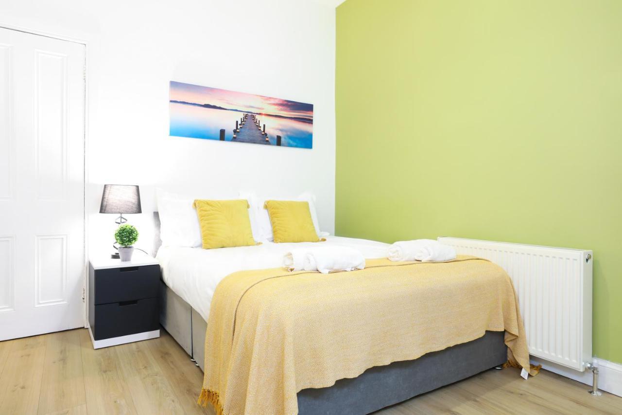 Stunning Modern 3 Bedroom Apartment Эдинбург Экстерьер фото