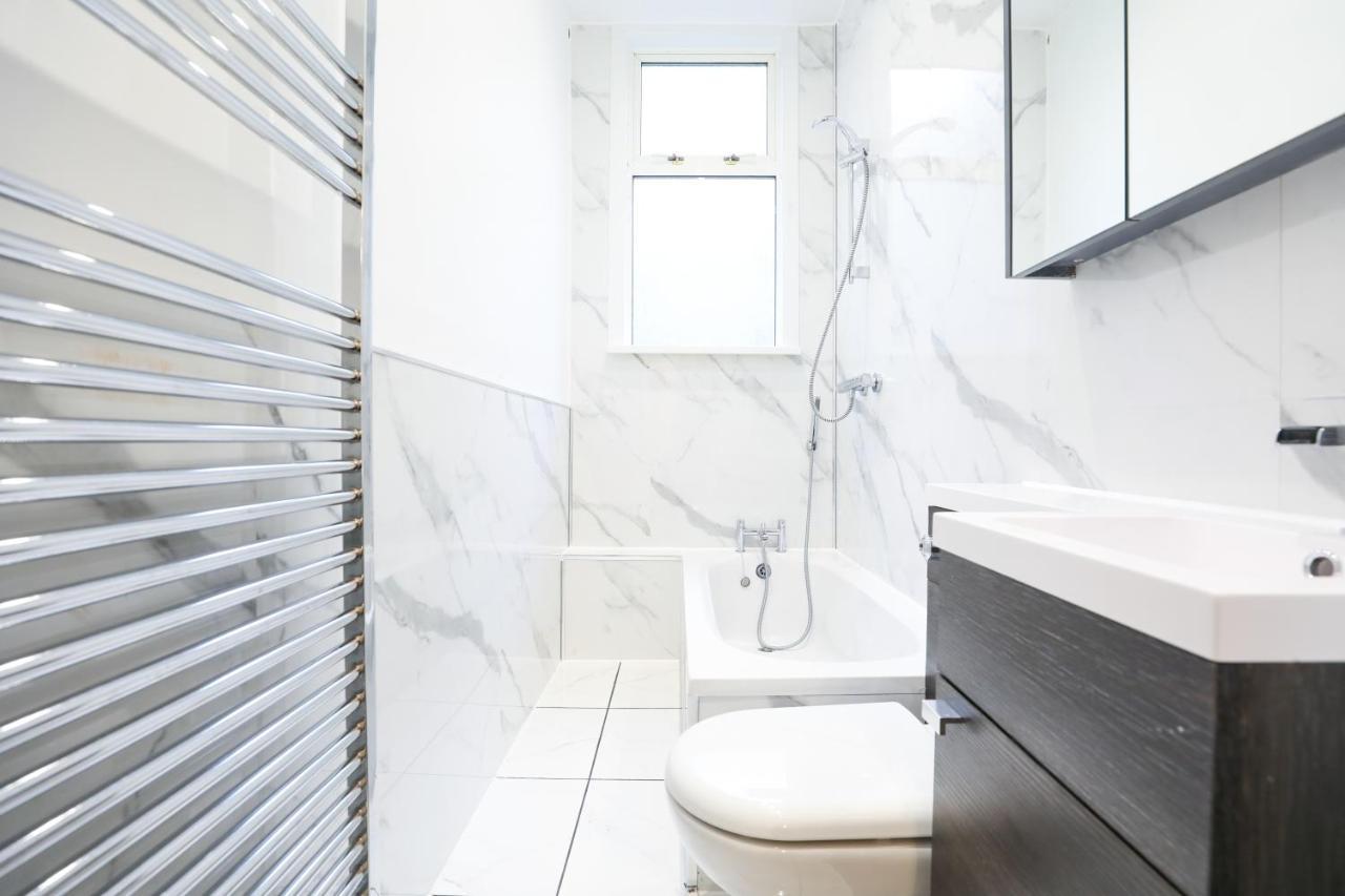 Stunning Modern 3 Bedroom Apartment Эдинбург Экстерьер фото