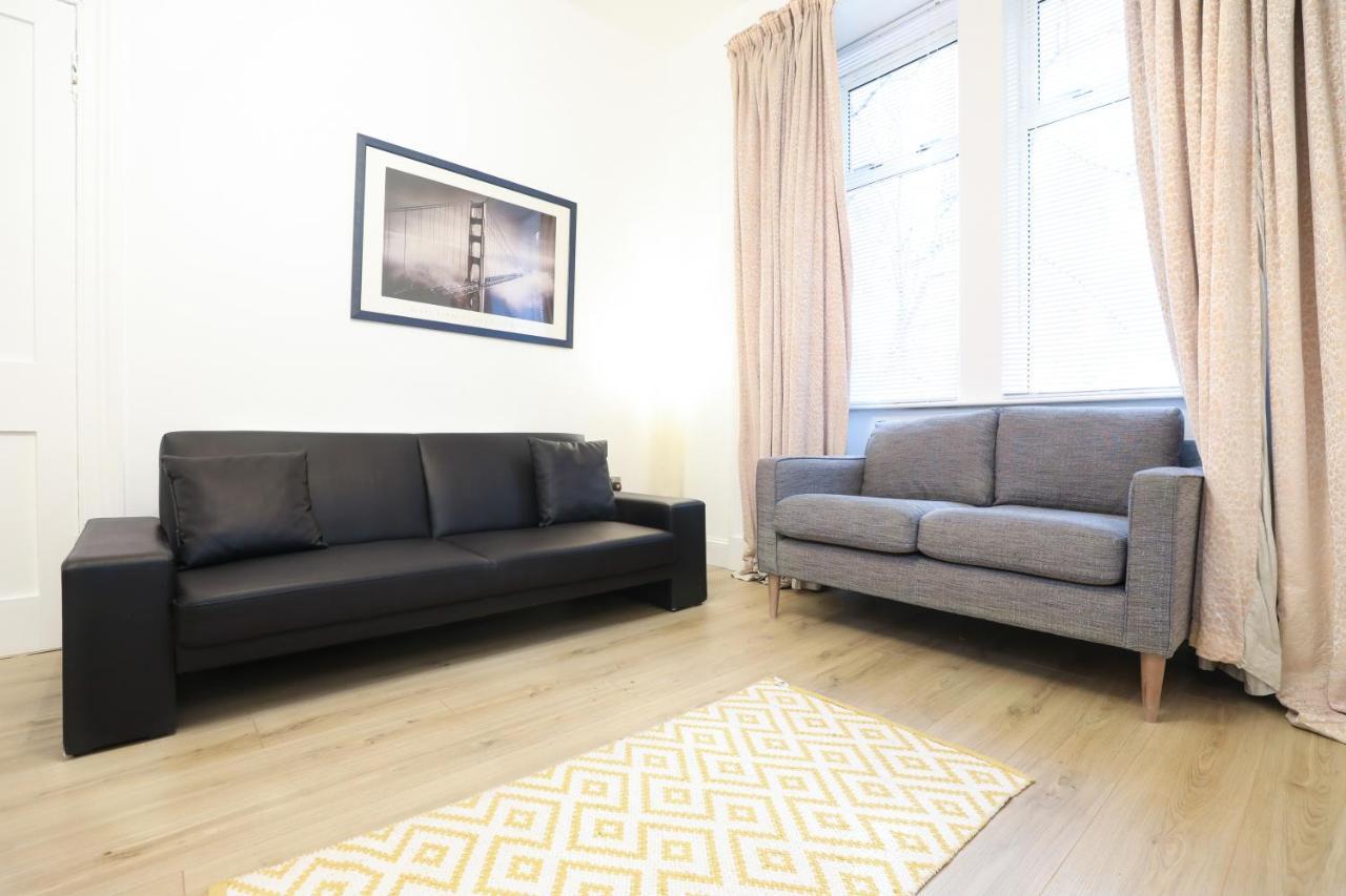 Stunning Modern 3 Bedroom Apartment Эдинбург Экстерьер фото