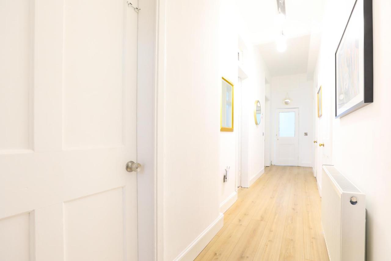 Stunning Modern 3 Bedroom Apartment Эдинбург Экстерьер фото
