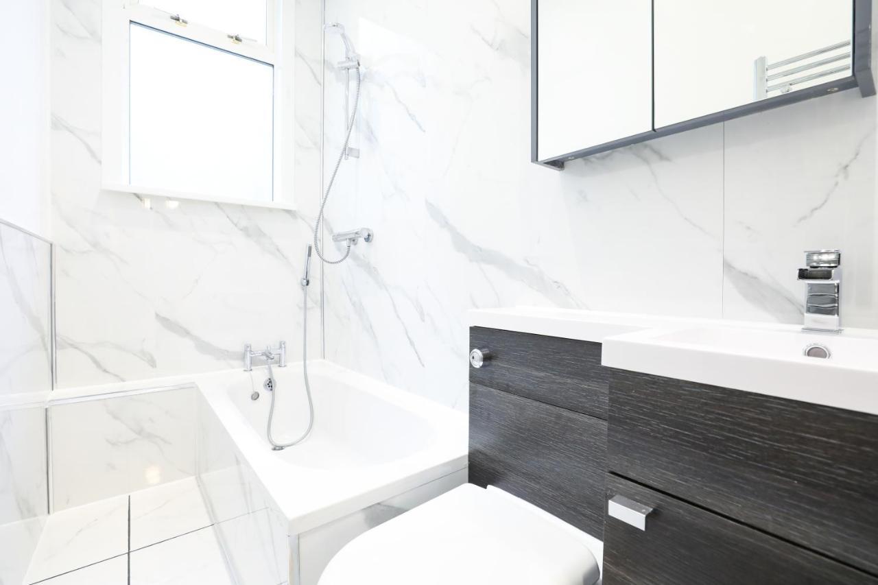 Stunning Modern 3 Bedroom Apartment Эдинбург Экстерьер фото